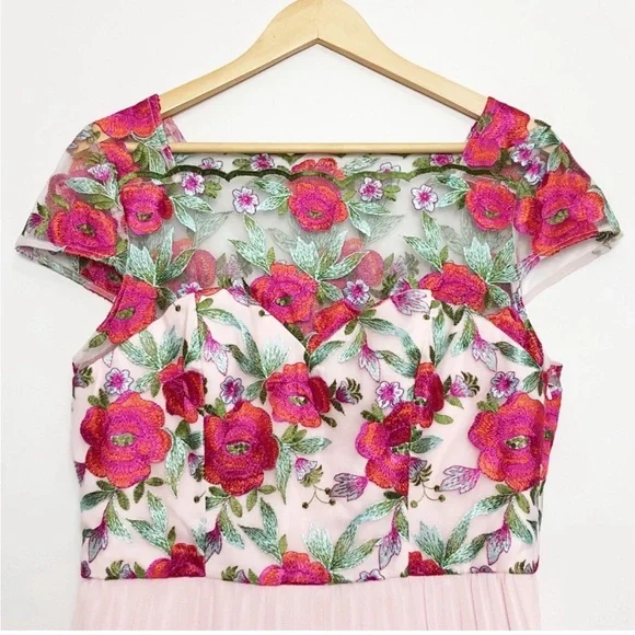Chi Chi London Floral Pink Midi Dress - Picture 4 of 9